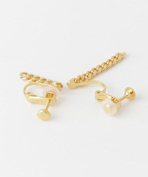 SMELLY(スメリー)の「SMELLY so’ asymmetry chain earring(イヤリング・レディース・ゴールド・-)」の10枚目の写真