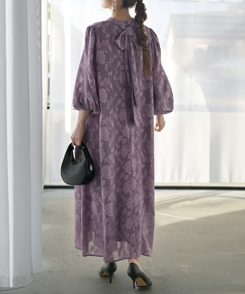 HUG.U(ハグユー)の「シワになりにくい お呼ばれワンピース 選べる2丈(ワンピース・レディース・ライトブルー/ブラック/ラベンダー/ピンクベージュ・レギュラー丈/トール丈)」の4枚目の写真