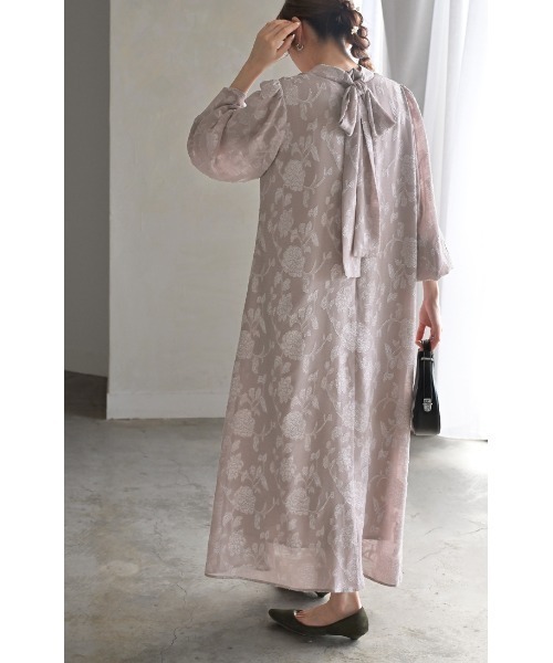 HUG.U(ハグユー)の「シワになりにくい お呼ばれワンピース 選べる2丈(ワンピース・レディース・ライトブルー/ブラック/ラベンダー/ピンクベージュ・レギュラー丈/トール丈)」の15枚目の写真