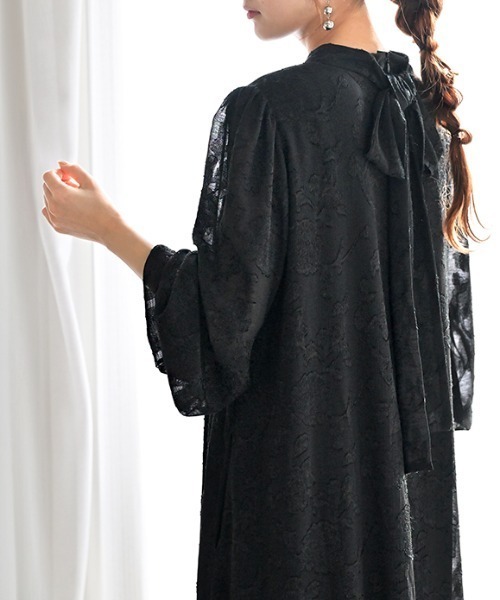 HUG.U(ハグユー)の「シワになりにくい お呼ばれワンピース 選べる2丈(ワンピース・レディース・ライトブルー/ブラック/ラベンダー/ピンクベージュ・レギュラー丈/トール丈)」の12枚目の写真