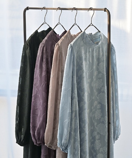 HUG.U(ハグユー)の「シワになりにくい お呼ばれワンピース 選べる2丈(ワンピース・レディース・ライトブルー/ブラック/ラベンダー/ピンクベージュ・レギュラー丈/トール丈)」の19枚目の写真