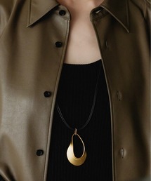 loni | Letterring Leaf Plate Necklace(ネックレス)