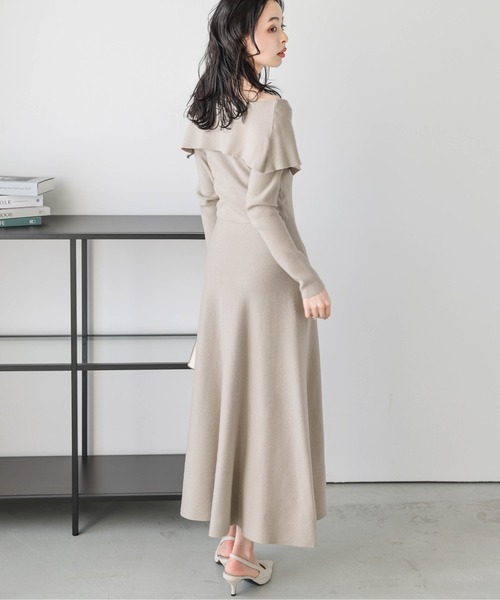 AMELY(エミリー)の「オフショルダーニットフレアワンピース(ワンピース・レディース・グレー/ネイビー/ベージュ/ブラック・フリー)」の16枚目の写真