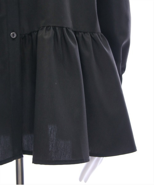 CLEAR BASIC（クリアベーシック）の「アシンメトリーペプラムブラウス[オフィスカジュアル 着回し抜群 大人 骨格ナチュラル] ≪CLEAR BASIC≫（シャツ/ブラウス・レディース・ブルー系その他/オフホワイト/ブラック・F）」の13枚目の写真