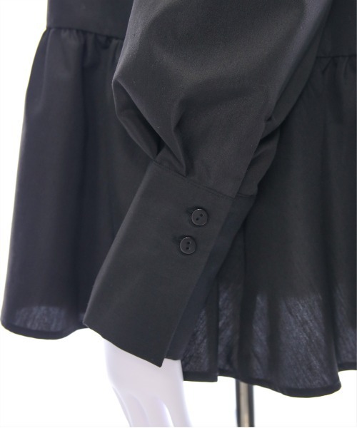 CLEAR BASIC（クリアベーシック）の「アシンメトリーペプラムブラウス[オフィスカジュアル 着回し抜群 大人 骨格ナチュラル] ≪CLEAR BASIC≫（シャツ/ブラウス・レディース・ブルー系その他/オフホワイト/ブラック・F）」の14枚目の写真