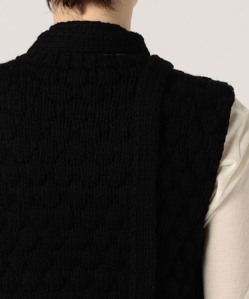 TOMORROWLAND （トゥモローランド）の「MAYDI YUBARTA ベスト（ベスト・レディース・ブラック・S）」の7枚目の写真