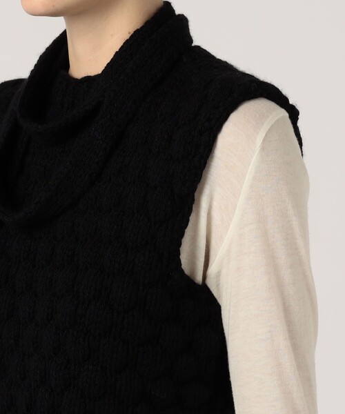 TOMORROWLAND （トゥモローランド）の「MAYDI YUBARTA ベスト（ベスト・レディース・ブラック・S）」の8枚目の写真