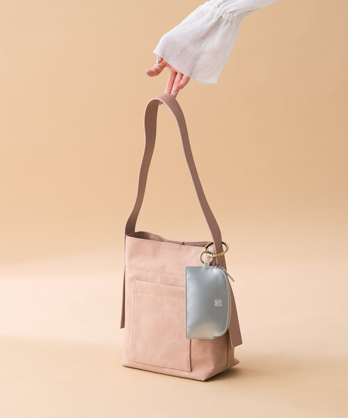 Kastane（カスタネ）の「【Kolors like you/4色展開】エナメルマルチケース（財布・レディース・グリーン/シルバー/ピンク系その他/ブラック・FREE）」の13枚目の写真