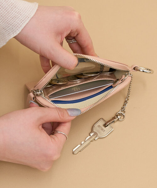 Kastane（カスタネ）の「【Kolors like you/4色展開】エナメルマルチケース（財布・レディース・グリーン/シルバー/ピンク系その他/ブラック・FREE）」の20枚目の写真