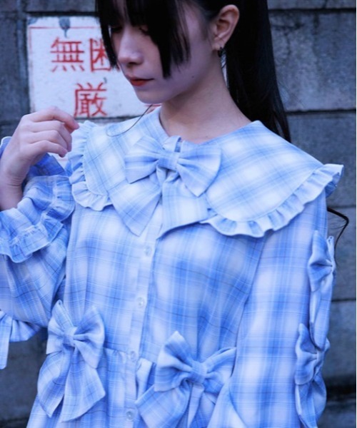 axes femme POETIQUE（アクシーズファムポエティック）の「メニーメニーリボンワンピース（ワンピース・レディース・ホワイト/サックスブルー/ブラック・MEDIUM）」の10枚目の写真