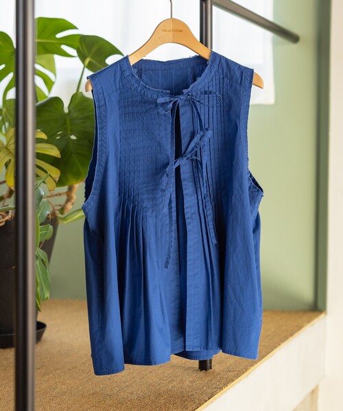 FREAK'S STORE（フリークスストア）の「ピンタックベスト/リボンベスト（ベスト・レディース・ブラック/オフホワイト/ブルー・ﾌﾘ-）」の3枚目の写真