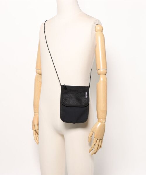 Gramicci(グラミチ)の「★GRAMICCI(グラミチ) ★CORDURA NECK POUCH(ショルダーバッグ・メンズ・オリーブ/ブラック・FREE)」の13枚目の写真