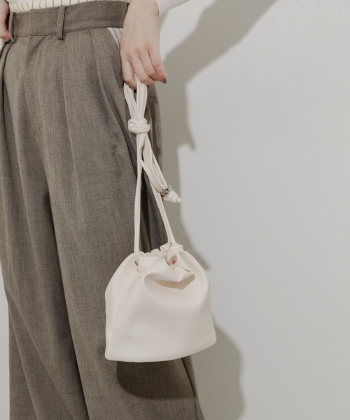 SMELLY（スメリー）の「サークルキンチャクショルダー（ショルダーバッグ・レディース・アイボリー/ブルー/ブラック・-）」の21枚目の写真