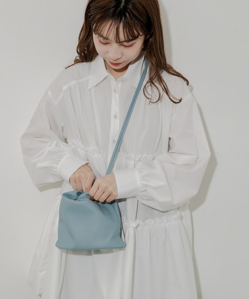 SMELLY（スメリー）の「サークルキンチャクショルダー（ショルダーバッグ・レディース・アイボリー/ブルー/ブラック・-）」の14枚目の写真