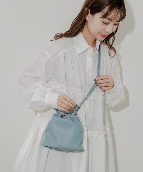 SMELLY（スメリー）の「サークルキンチャクショルダー（ショルダーバッグ・レディース・アイボリー/ブルー/ブラック・-）」の15枚目の写真