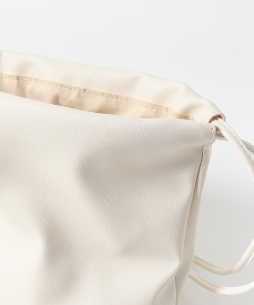 SMELLY（スメリー）の「サークルキンチャクショルダー（ショルダーバッグ・レディース・アイボリー/ブルー/ブラック・-）」の5枚目の写真