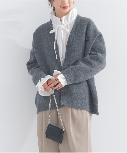 OandI（オーアンドアイ）の「カレッジニットカーディガン（カーディガン/ボレロ・レディース・オフホワイト/チャコールグレー・FREE）」の2枚目の写真