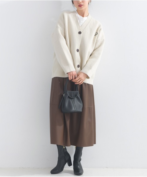 OandI（オーアンドアイ）の「カレッジニットカーディガン（カーディガン/ボレロ・レディース・オフホワイト/チャコールグレー・FREE）」の4枚目の写真