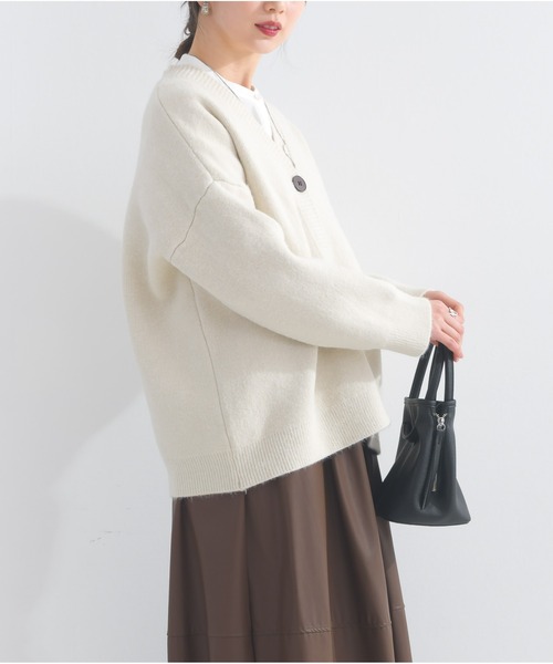 OandI（オーアンドアイ）の「カレッジニットカーディガン（カーディガン/ボレロ・レディース・オフホワイト/チャコールグレー・FREE）」の11枚目の写真