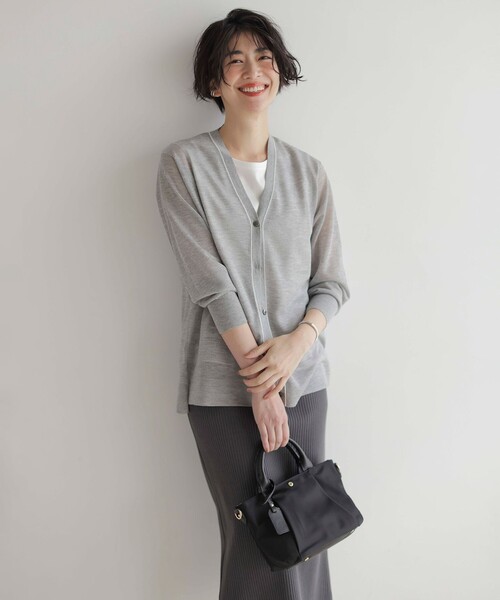 J.PRESS(ジェイプレス)の「【WEB限定カラーあり・洗える】Vis/Peスパーク ニット カーディガン(カーディガン/ボレロ・レディース・イエロー系/ライトグレー系/ダークブラウン系/ブラウン系/アイボリー系・F)」の8枚目の写真