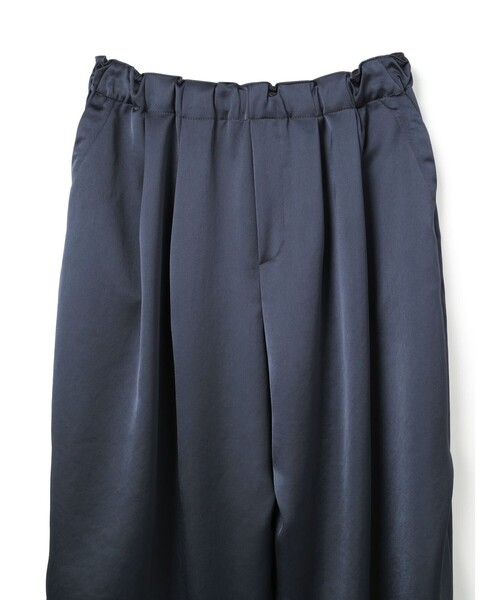 mizuiroind（ミズイロインド）の「mizuiro ind サテンワイドカーゴパンツ（その他パンツ・レディース・サンドベージュ/ネイビー/ブラック・2/3）」の5枚目の写真