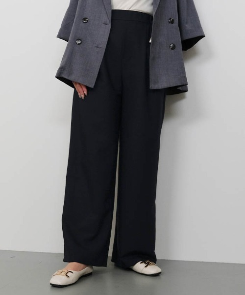 aquagarage（アクアガレージ）の「リネンライクタックカーブパンツ（その他パンツ・レディース・ネイビー/ベージュ/ブラウン/グレー・L/M）」の4枚目の写真