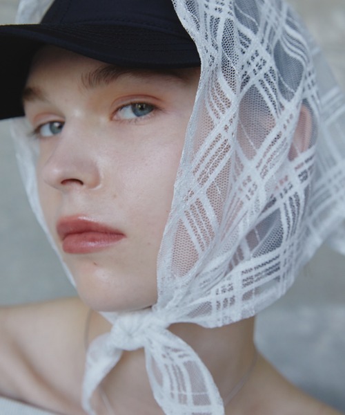 Aunt Marie's(アントマリーズ)の「トライアングルレーススカーフ(バンダナ/スカーフ・レディース・ホワイト/ブラック/ブルー・FREE)」の6枚目の写真