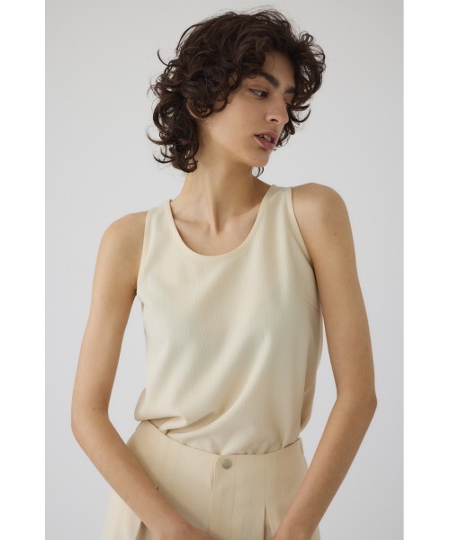 RIM.ARK(リムアーク)の「Scoop 2way neckline tank スコープツーウェイネックラインタンク(タンクトップ・レディース・アイボリー/ブラウン/ブラック・38/36)」の7枚目の写真