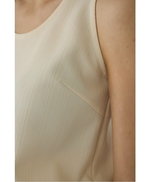 RIM.ARK(リムアーク)の「Scoop 2way neckline tank スコープツーウェイネックラインタンク(タンクトップ・レディース・アイボリー/ブラウン/ブラック・38/36)」の13枚目の写真