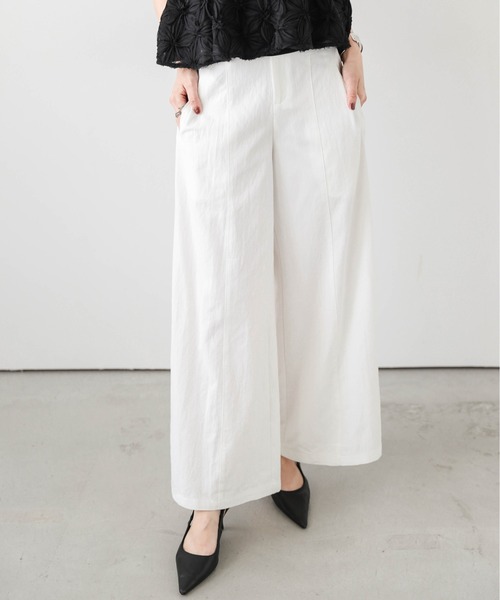 Lajour(ラジュール)の「日本製 ワイドツイルパンツ(その他パンツ・レディース・ベージュ/ホワイト/チャコールグレー/インディゴブルー・M/L)」の2枚目の写真