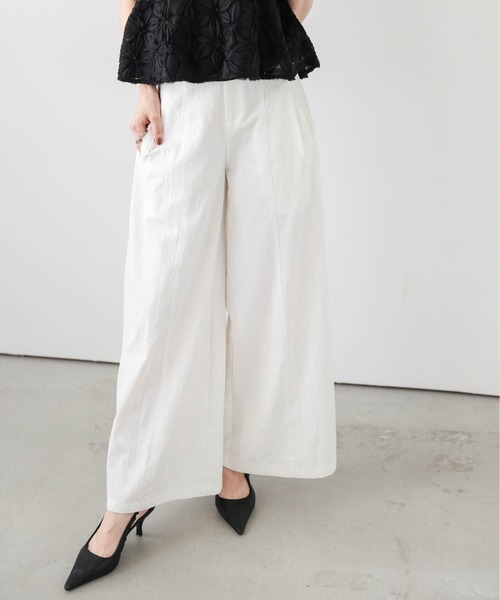 Lajour(ラジュール)の「日本製 ワイドツイルパンツ(その他パンツ・レディース・ベージュ/ホワイト/チャコールグレー/インディゴブルー・M/L)」の21枚目の写真