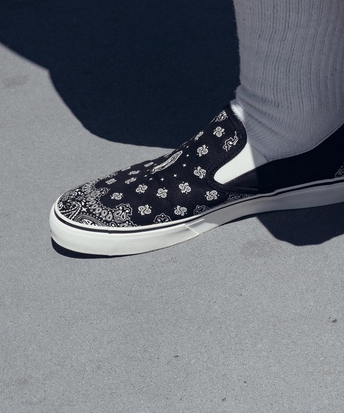 Subciety(サブサエティ)の「Bandanna maria slip-on(スリッポン・メンズ・ブラック×ブラック/ブラック×ホワイト・SMALL/X-LARGE/LARGE/MEDIUM)」の12枚目の写真