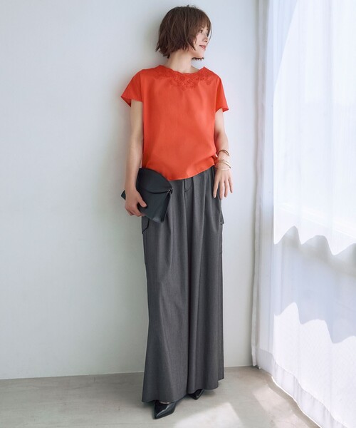 自由区(ジユウク)の「デニムライクボトムフレアワイド パンツ(その他パンツ・レディース・黄土色系/ネイビー系・32)」の8枚目の写真