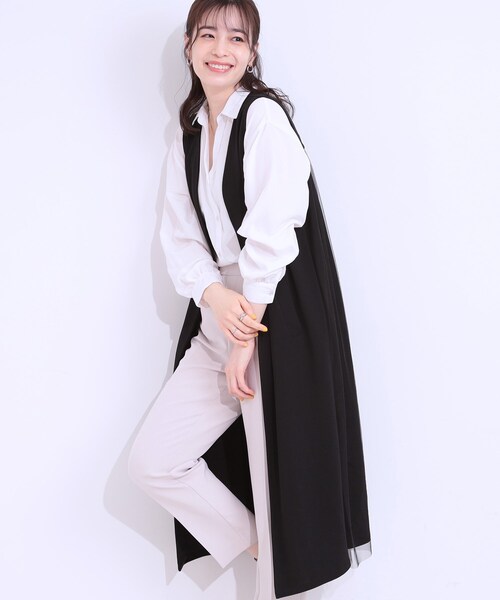 SHOO・LA・RUE(シューラルー)の「旬を取り入れながら体型カバー ボタンレスエアリージレ(ベスト・レディース・ブラック/ブラウン系/ライトグリーン・04/03/02/01)」の1枚目の写真