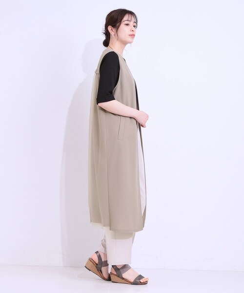 SHOO・LA・RUE(シューラルー)の「旬を取り入れながら体型カバー ボタンレスエアリージレ(ベスト・レディース・ブラック/ブラウン系/ライトグリーン・04/03/02/01)」の14枚目の写真