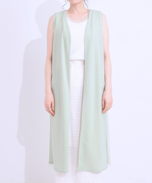 SHOO・LA・RUE(シューラルー)の「旬を取り入れながら体型カバー ボタンレスエアリージレ(ベスト・レディース・ブラック/ブラウン系/ライトグリーン・04/03/02/01)」の16枚目の写真