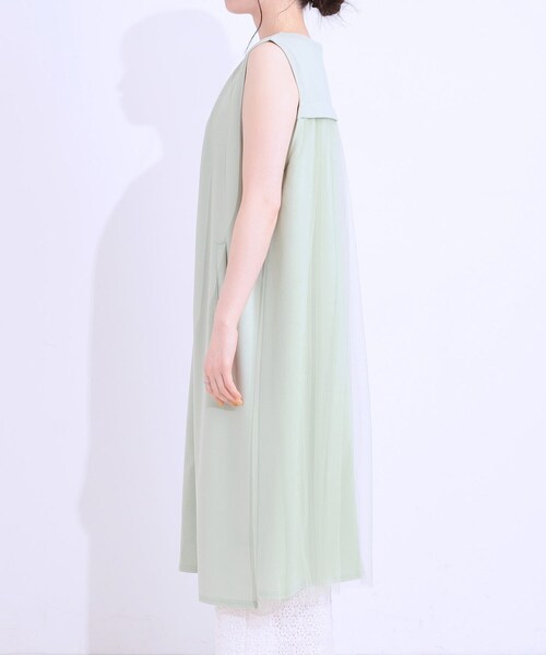 SHOO・LA・RUE(シューラルー)の「旬を取り入れながら体型カバー ボタンレスエアリージレ(ベスト・レディース・ブラック/ブラウン系/ライトグリーン・04/03/02/01)」の17枚目の写真