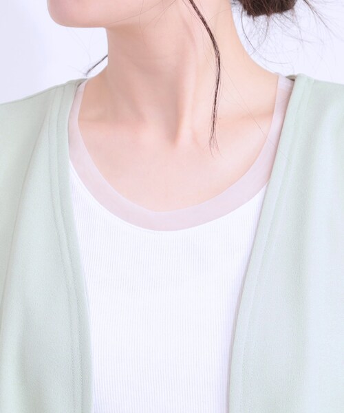 SHOO・LA・RUE(シューラルー)の「旬を取り入れながら体型カバー ボタンレスエアリージレ(ベスト・レディース・ブラック/ブラウン系/ライトグリーン・04/03/02/01)」の19枚目の写真