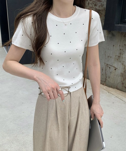 Girly Doll(ガーリードール)の「クルーネックドット半袖ニット(Tシャツ/カットソー・レディース・ホワイト/ブラック/ベージュ/グレー・FREE)」の8枚目の写真