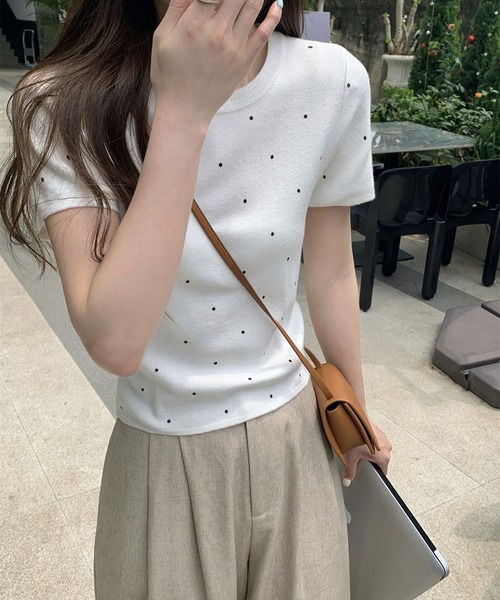 Girly Doll(ガーリードール)の「クルーネックドット半袖ニット(Tシャツ/カットソー・レディース・ホワイト/ブラック/ベージュ/グレー・FREE)」の12枚目の写真