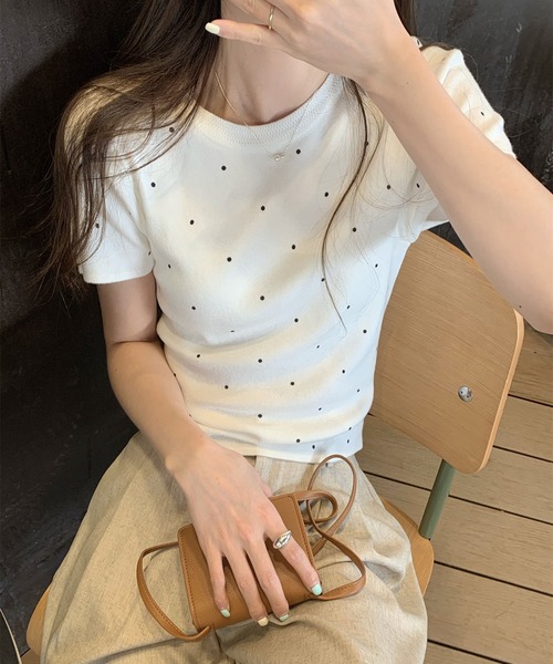 Girly Doll(ガーリードール)の「クルーネックドット半袖ニット(Tシャツ/カットソー・レディース・ホワイト/ブラック/ベージュ/グレー・FREE)」の15枚目の写真