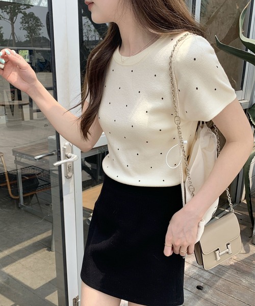 Girly Doll(ガーリードール)の「クルーネックドット半袖ニット(Tシャツ/カットソー・レディース・ホワイト/ブラック/ベージュ/グレー・FREE)」の20枚目の写真