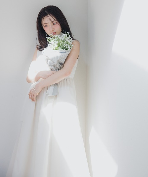 Petitjo（プッチージョ）の「小さいサイズ　Vネックギャザーワンピース　低身長さん・小柄女性（ワンピース・レディース・アイボリー/ブラック・PSS/PS/PM/PL）」の5枚目の写真