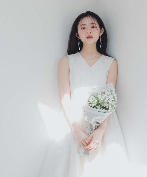 Petitjo（プッチージョ）の「小さいサイズ　Vネックギャザーワンピース　低身長さん・小柄女性（ワンピース・レディース・アイボリー/ブラック・PSS/PS/PM/PL）」の7枚目の写真