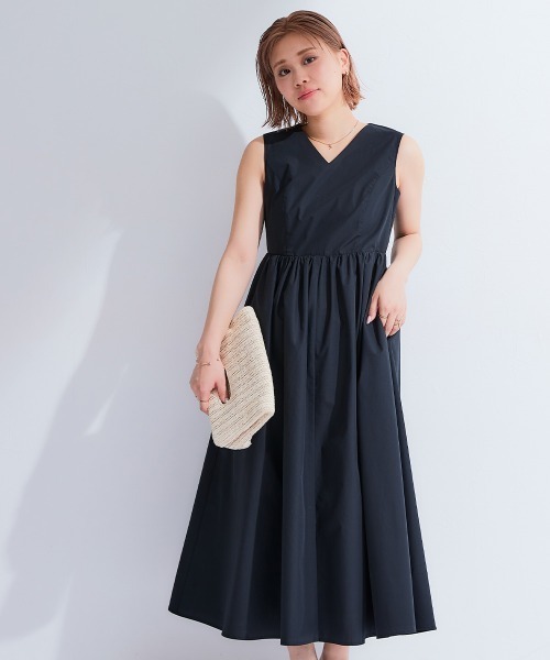 Petitjo（プッチージョ）の「小さいサイズ　Vネックギャザーワンピース　低身長さん・小柄女性（ワンピース・レディース・アイボリー/ブラック・PSS/PS/PM/PL）」の20枚目の写真