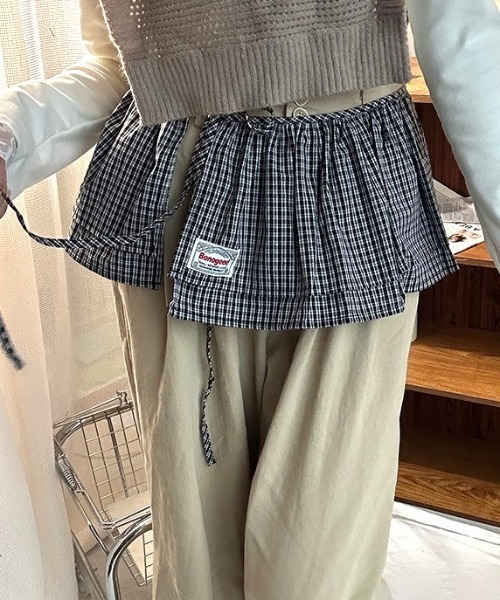 Vipoa（ヴィポア）の「チェックカーテンレイヤードスカート（スカート・レディース・ブラック/カーキ/ライトブルー/ブルー/レッド・FREE）」の15枚目の写真