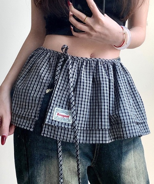 Vipoa（ヴィポア）の「チェックカーテンレイヤードスカート（スカート・レディース・ブラック/カーキ/ライトブルー/ブルー/レッド・FREE）」の6枚目の写真