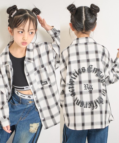 ANAP kids(アナップキッズ)の「オーバーチェックシャツ (ジュニアお揃い)(シャツ/ブラウス・キッズ・ホワイト/ブラック・130cm/120cm/110cm)」の2枚目の写真