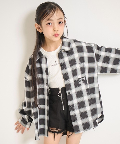 ANAP kids(アナップキッズ)の「オーバーチェックシャツ (ジュニアお揃い)(シャツ/ブラウス・キッズ・ホワイト/ブラック・130cm/120cm/110cm)」の6枚目の写真