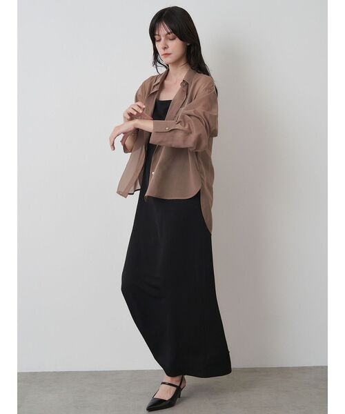 ELENDEEK(エレンディーク)の「オーバーサイズシアーシャツ(シャツ/ブラウス・レディース・ベージュ/オフホワイト/ブラック・FREE)」の21枚目の写真